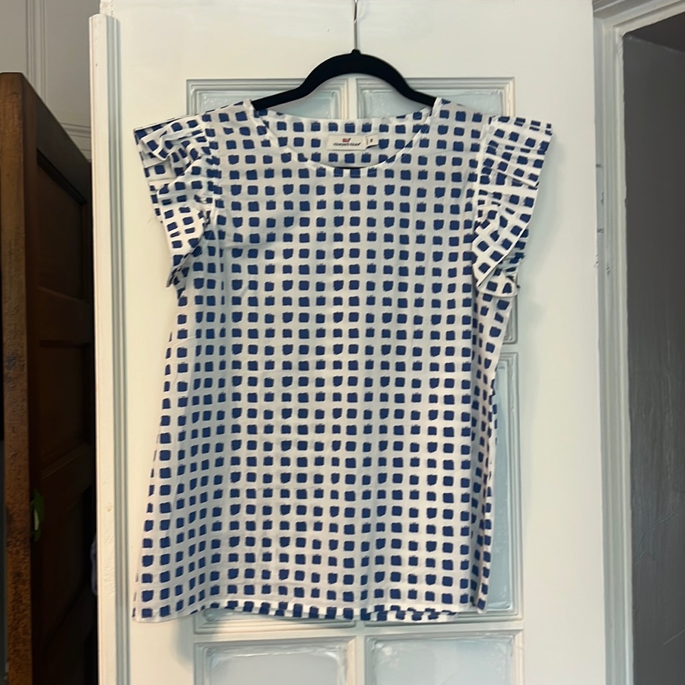 Vineyard Vines Top Size Medium